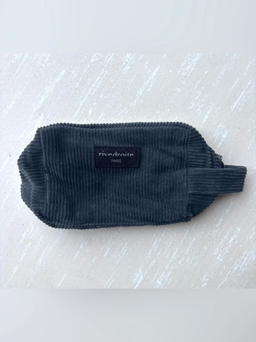 Rive droite Pouch